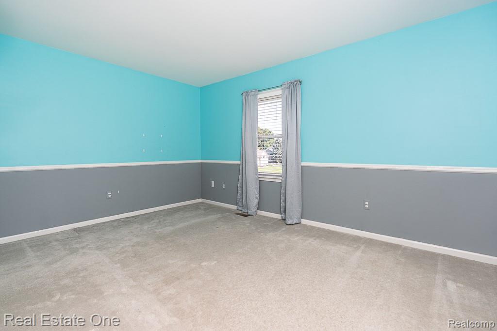 4595 Dunbar Court, Rochester, MI 48306 — Photo 27