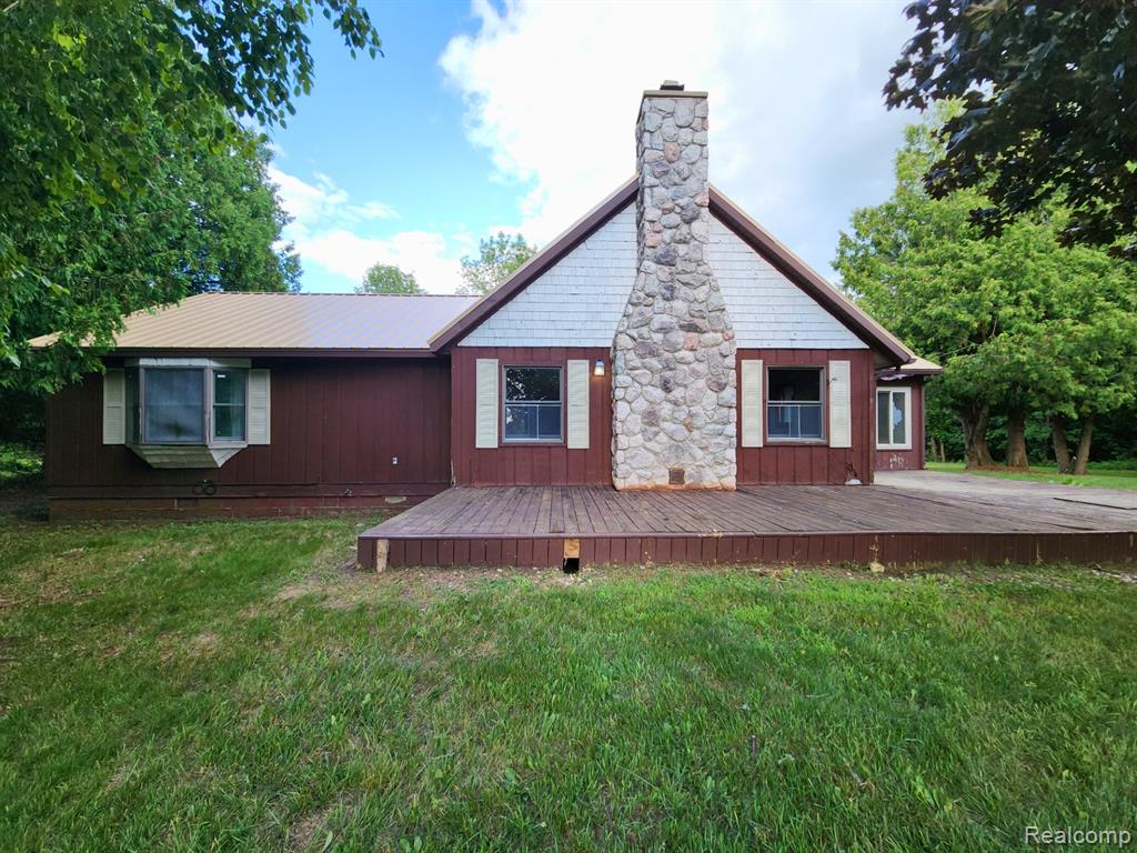 5665 White Creek Road, Marlette, MI 48453