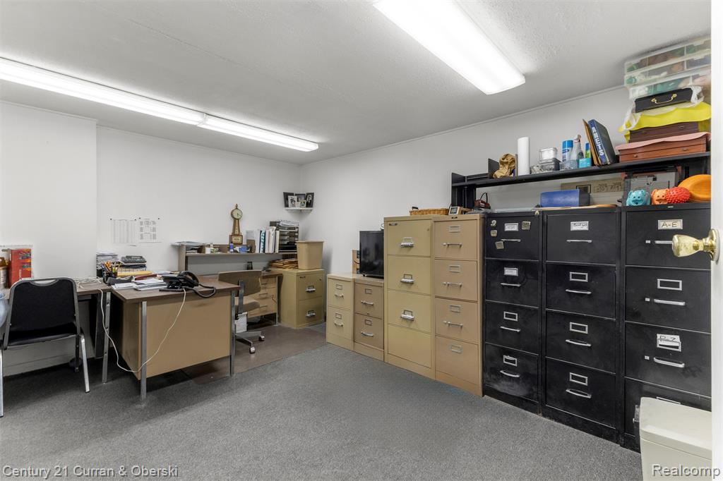 24101 W Warren Street, Dearborn Heights, MI 48127 — Photo 10