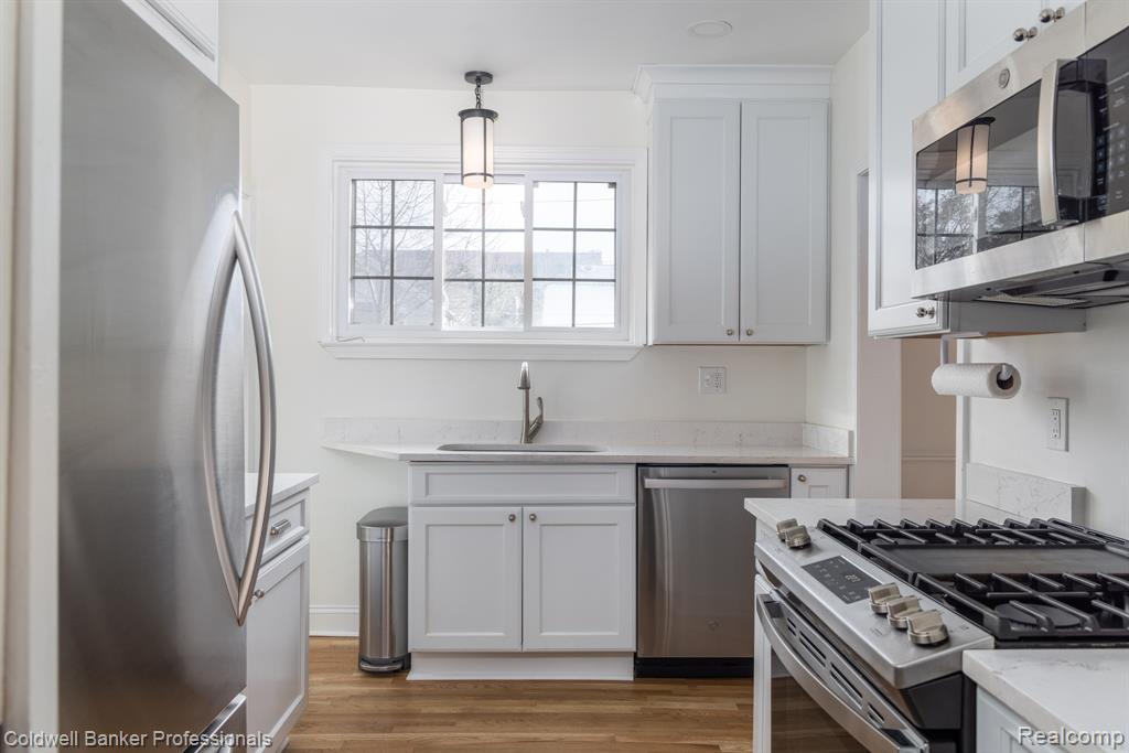 42 Cranford Lane, Grosse Pointe, MI 48230 — Photo 15