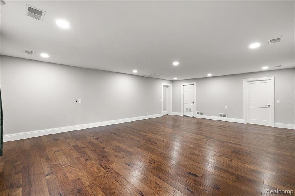 5741 Snowshoe Circle, Bloomfield Hills, MI 48301 — Photo 50