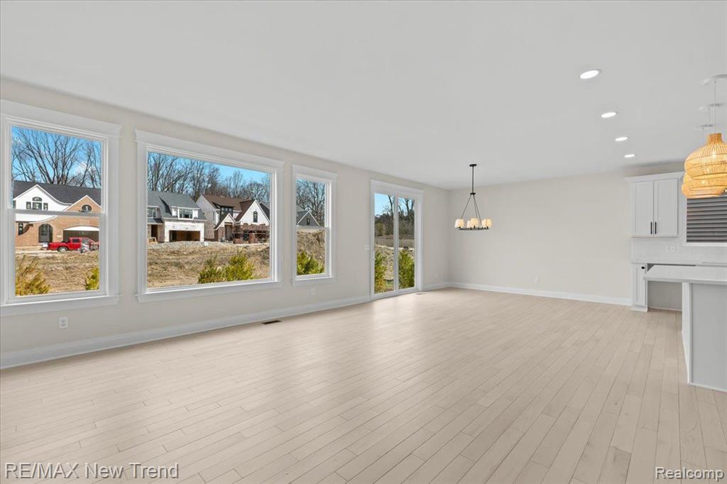 209 MOUNTAIN VIEW LANE, Milford, MI 48381 — Photo 17