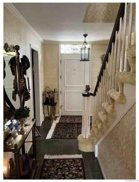 491 Colonial Road, Grosse Pointe Woods, MI 48236 — Photo 8