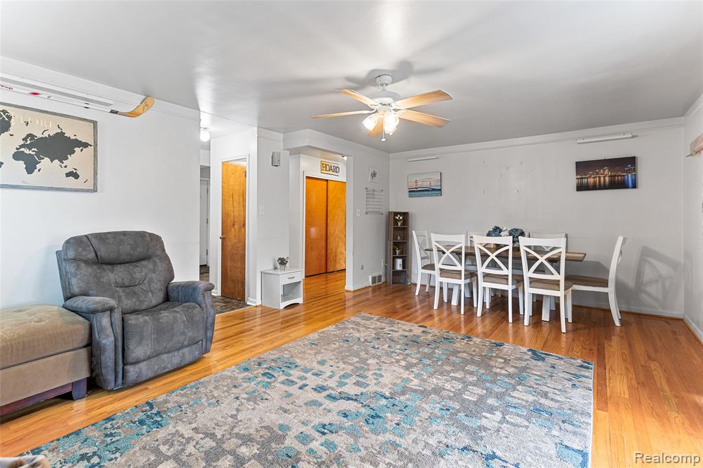 23020 Farmington Road, Farmington, MI 48336 — Photo 10
