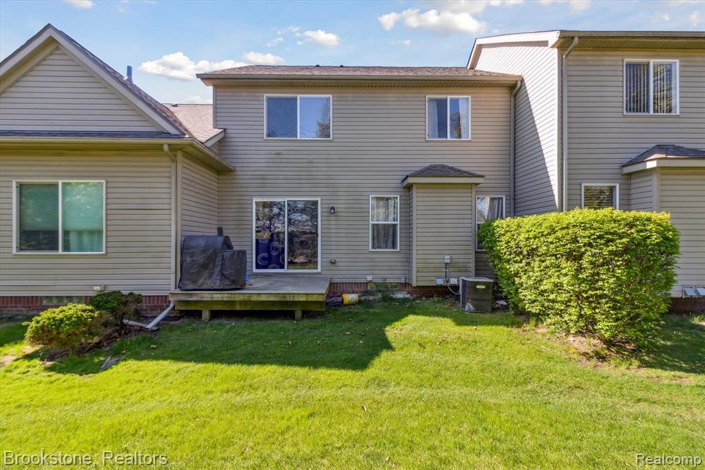 2639 BLUEWATER Street, Ypsilanti, MI 48198 — Photo 30