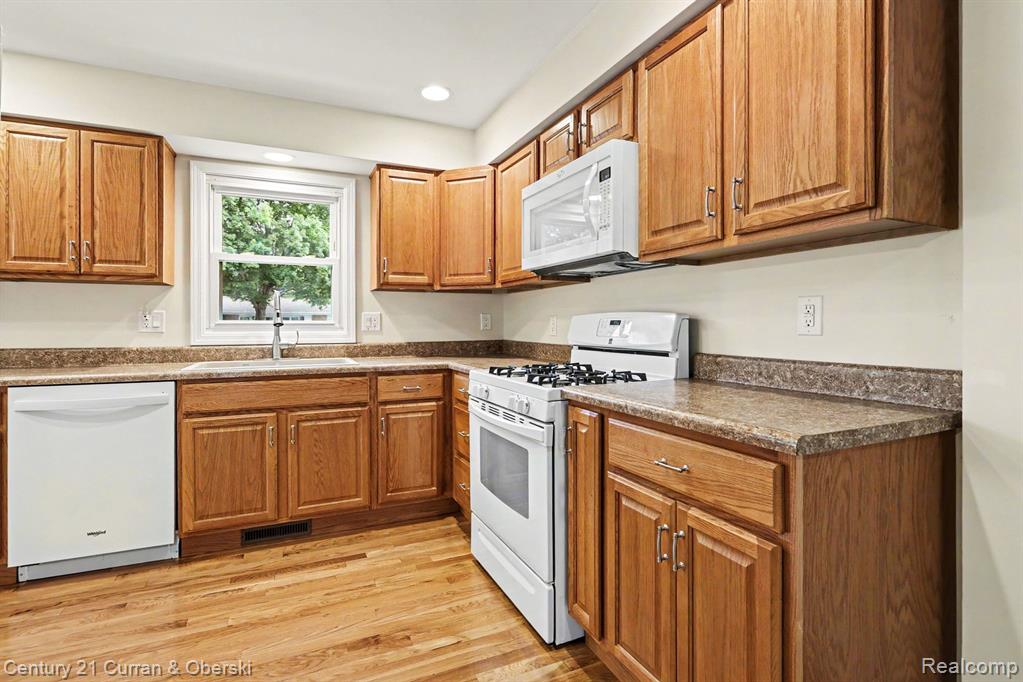 1764 Arcadia Drive, St. Joseph, MI 49085 — Photo 5