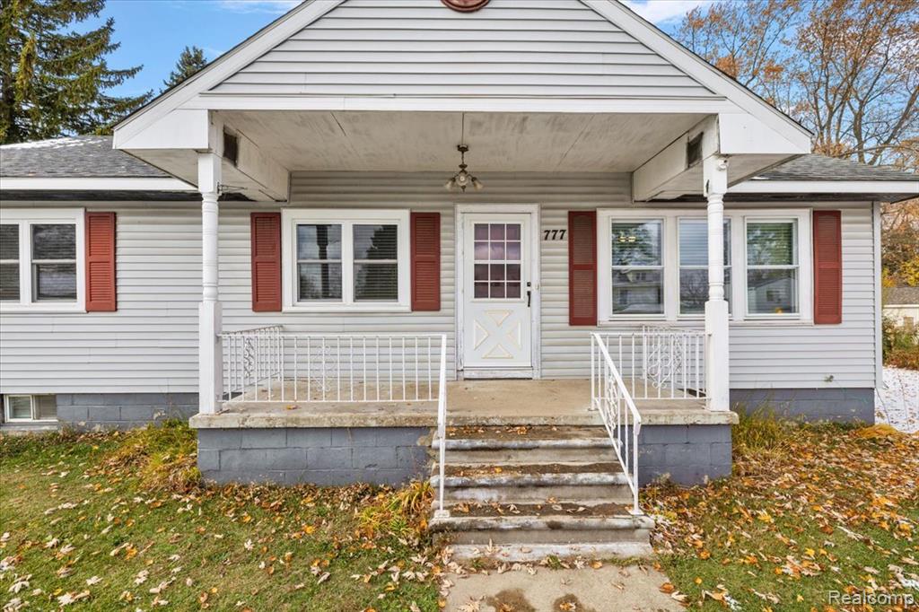 777 Emerson Avenue, Pontiac, MI 48340 — Photo 5