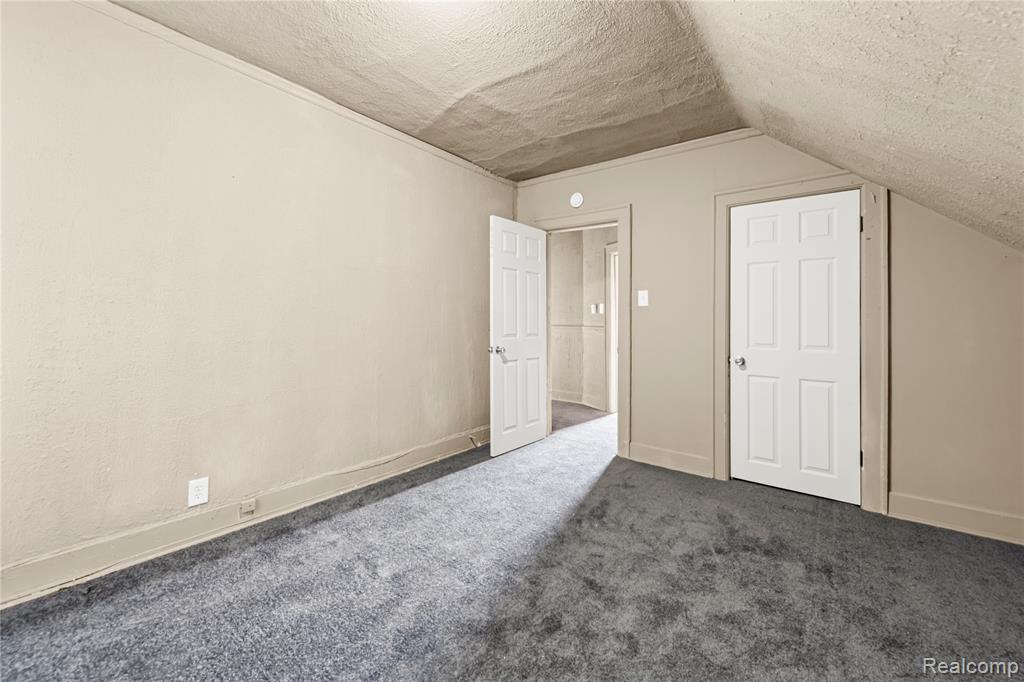 4533 McClellan Street, Detroit, MI 48214 — Photo 15