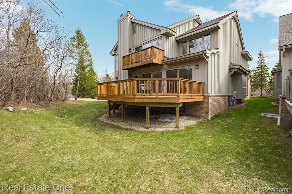 7026 Daventry Woods Drive, West Bloomfield, MI — Photo 55