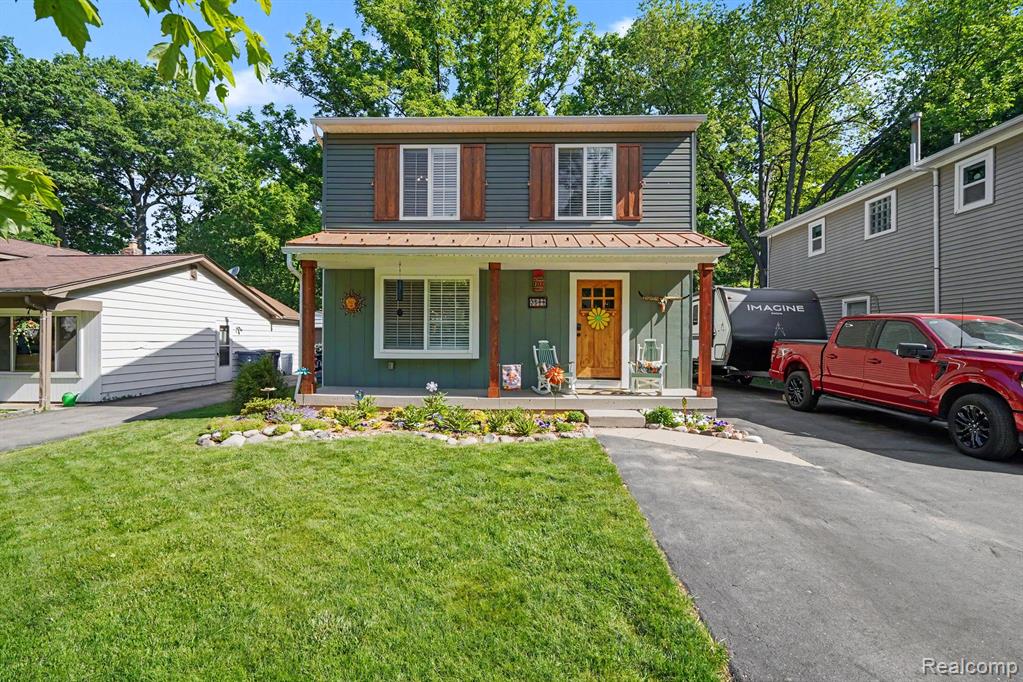 3544 Fort Drive, Waterford, MI 48328 — front exterior
