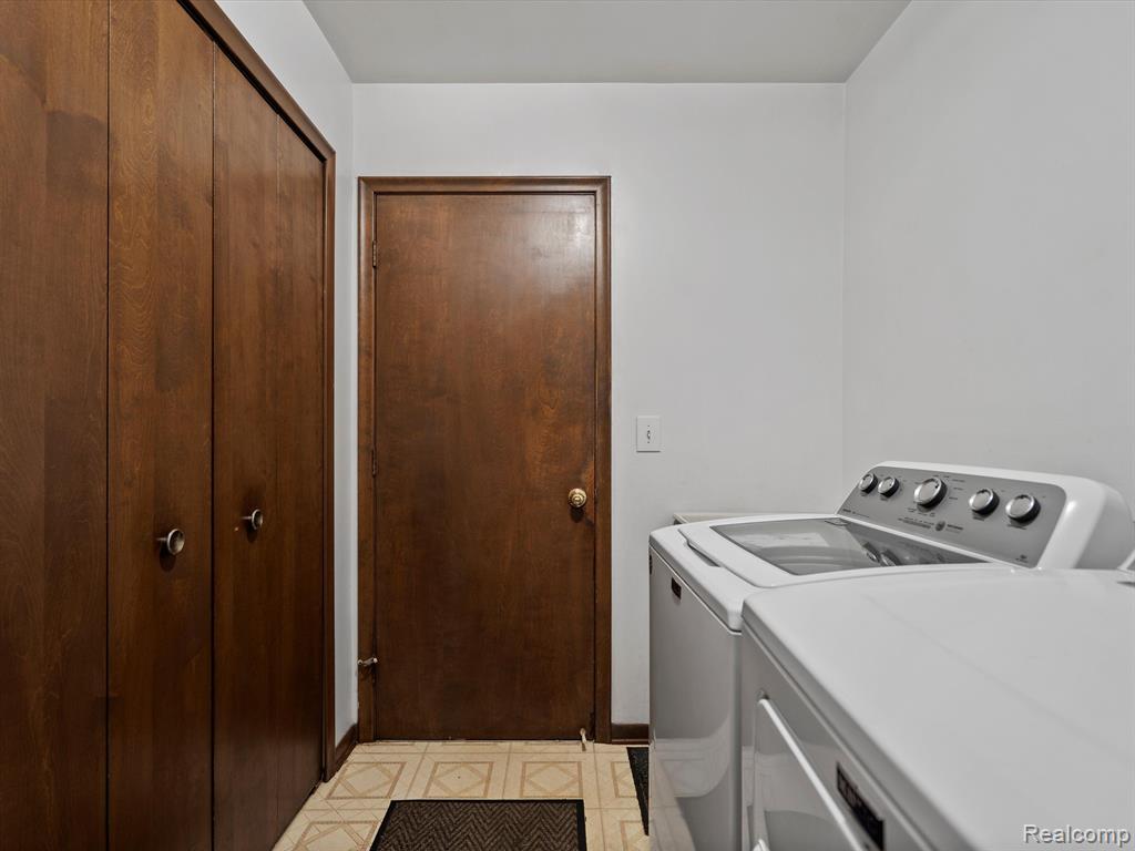 47202 WARWICK, Shelby Twp, MI 48315 — Photo 19