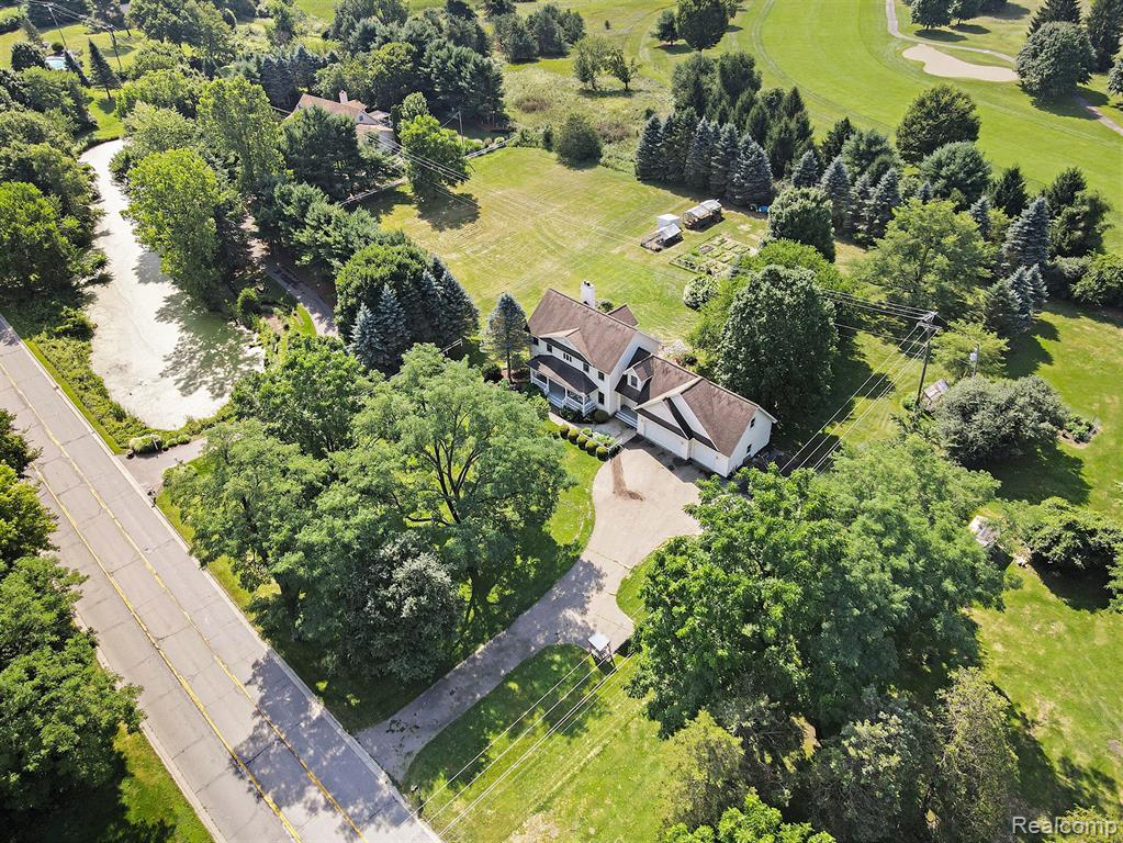8472 Maltby Road, Brighton, MI 48116 — Photo 30
