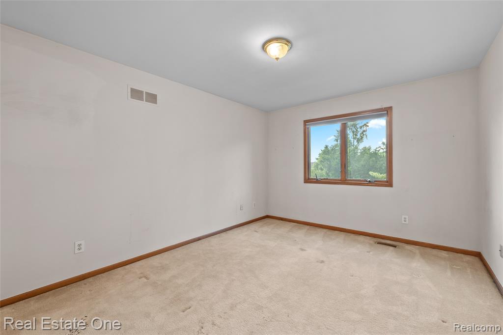 51992 Boland Road, Chesterfield, MI 48047 — Photo 33