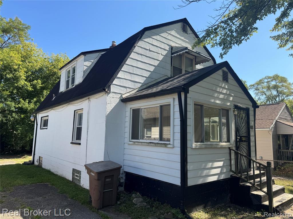 465 S Marshall Street, Pontiac, MI 48342 — front exterior