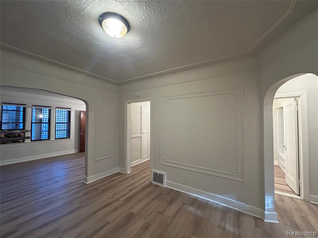 4401 Buckingham Avenue, Detroit, MI 48224 — Photo 9