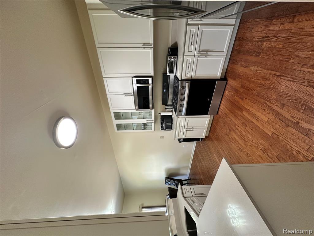 7383 Tottenham, Utica, MI 48317 — Photo 17