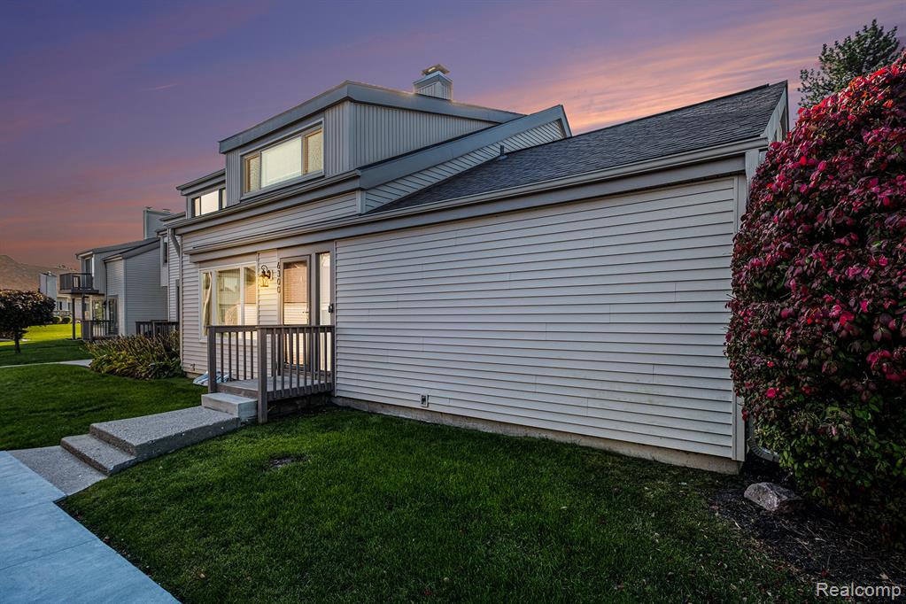 6300 Laurentian Court, Flint, MI 48532 — front exterior
