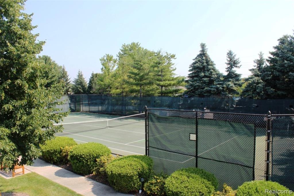 16795 Country Knoll Drive, Northville, MI 48168 — Photo 44
