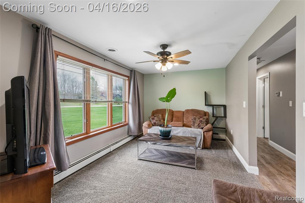 12420 Kipp Road, Goodrich Vlg, MI — Photo 12