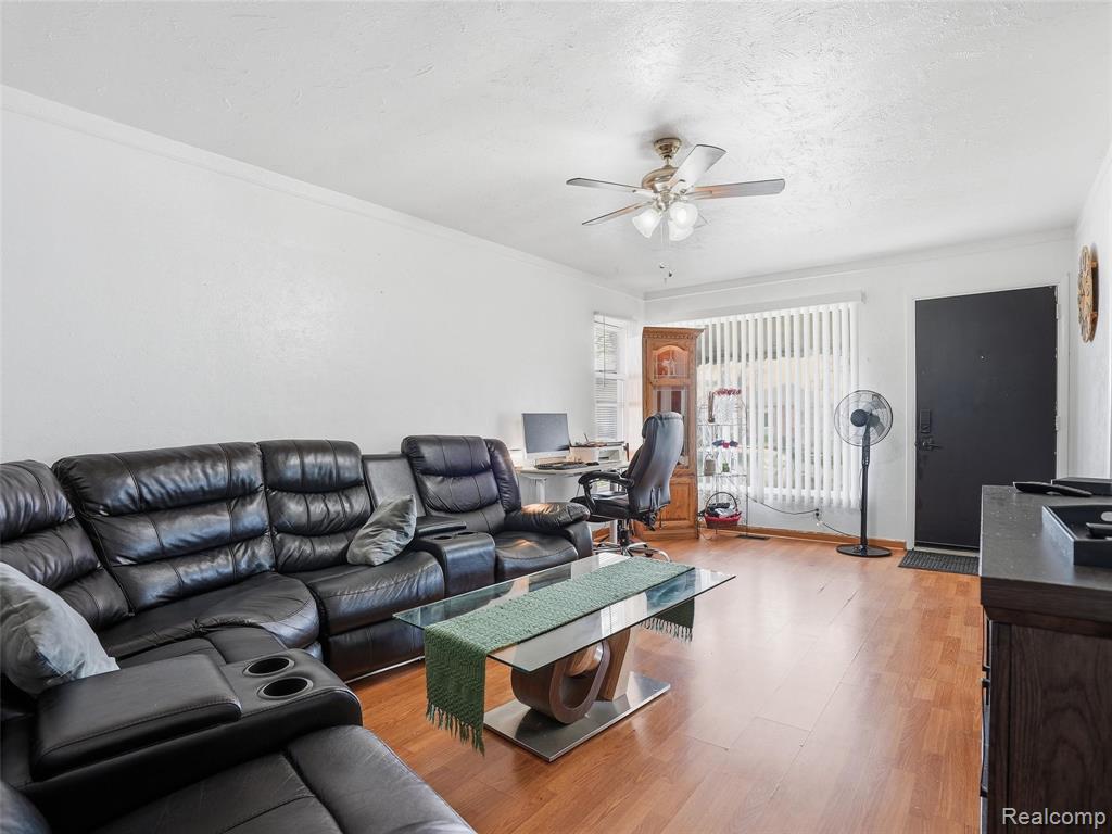 2112 Reo Avenue, Lincoln Park, MI 48146 — Photo 4