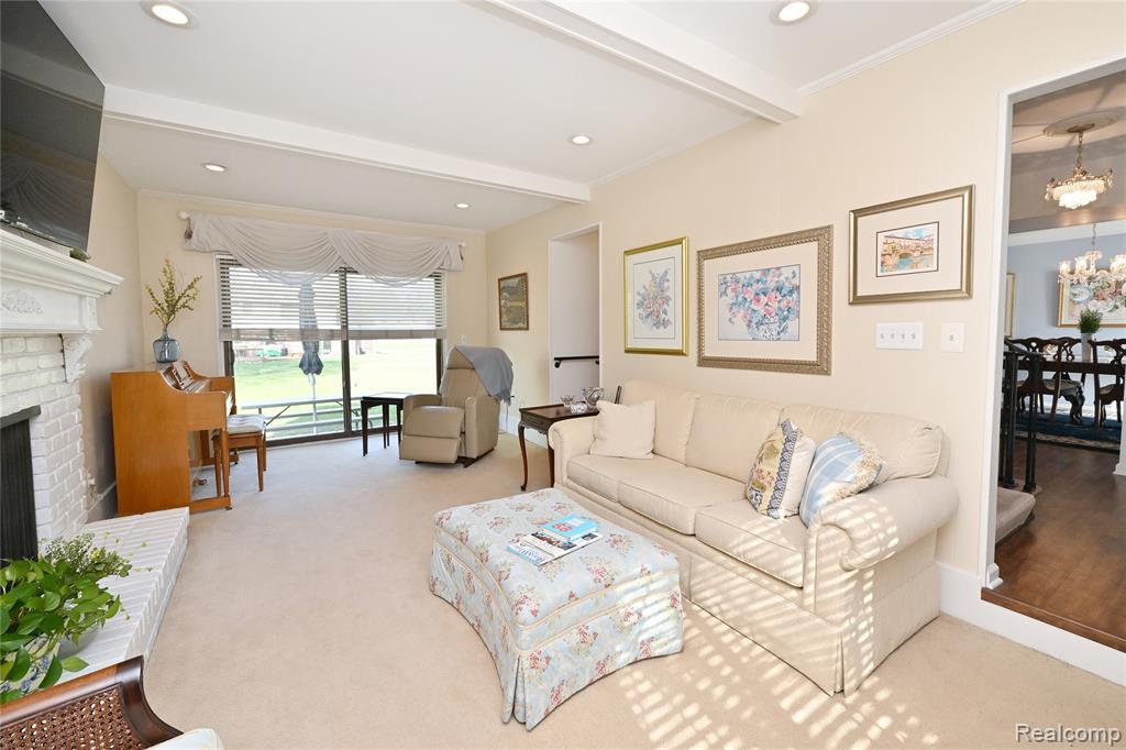 6024 Ledgeway Drive, West Bloomfield, MI — Photo 4