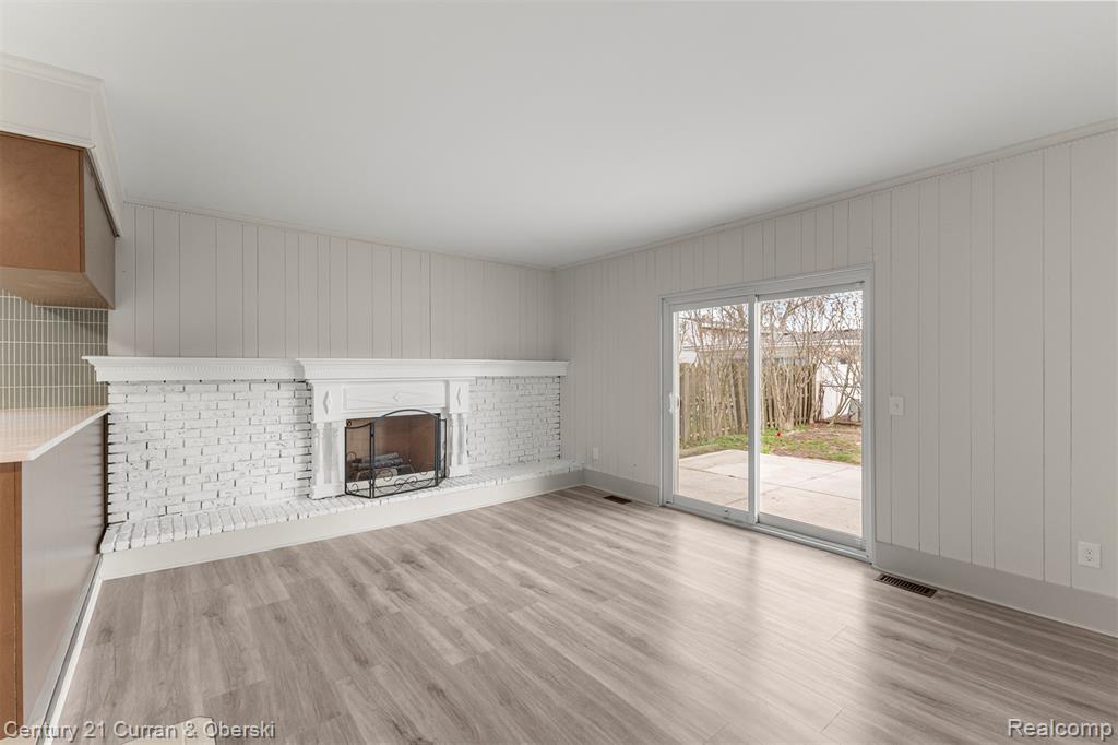 12215 Manor Drive, Southgate, MI 48195 — Photo 11
