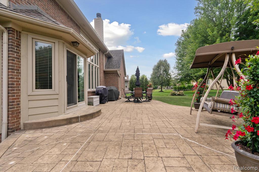 47509 Brockmor Drive, Shelby Twp, MI 48315 — Photo 45