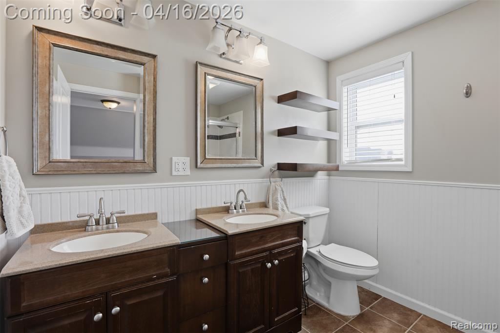 4350 Mandalay Avenue, Royal Oak, MI 48073 — Photo 26