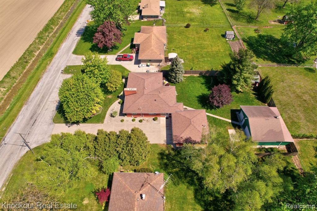 275 S Airport Road, Saginaw, MI 48601 — Photo 53