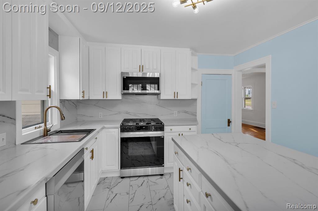 920 Belmont Avenue, Flint, MI 48503 — Photo 17