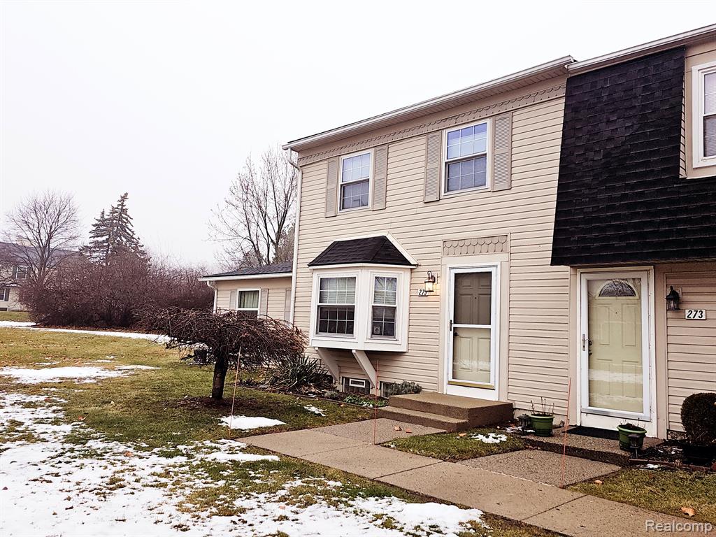 275 LAKE VILLAGE Drive, Walled Lake, MI 48390 — front exterior