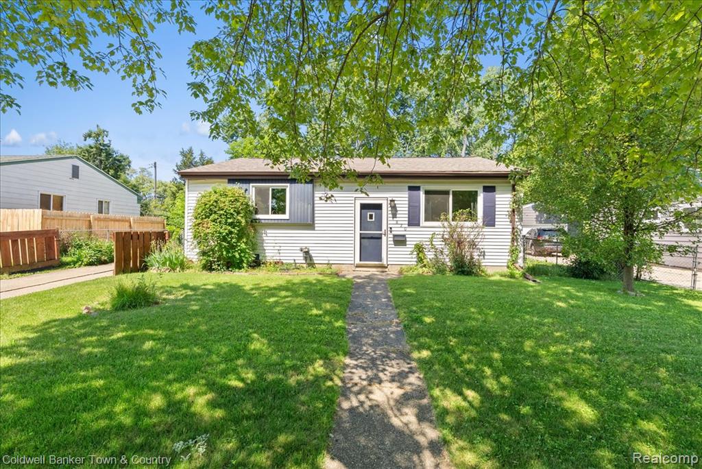 4820 Burchfield Avenue, Lansing, MI 48910 — Photo 32