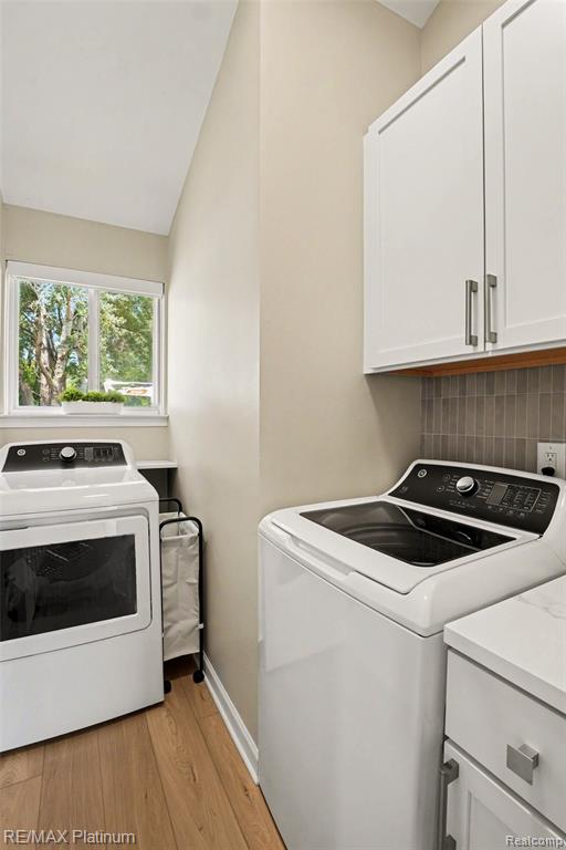 11624 ISLAND COURT, Hartland, MI 48353 — Photo 13