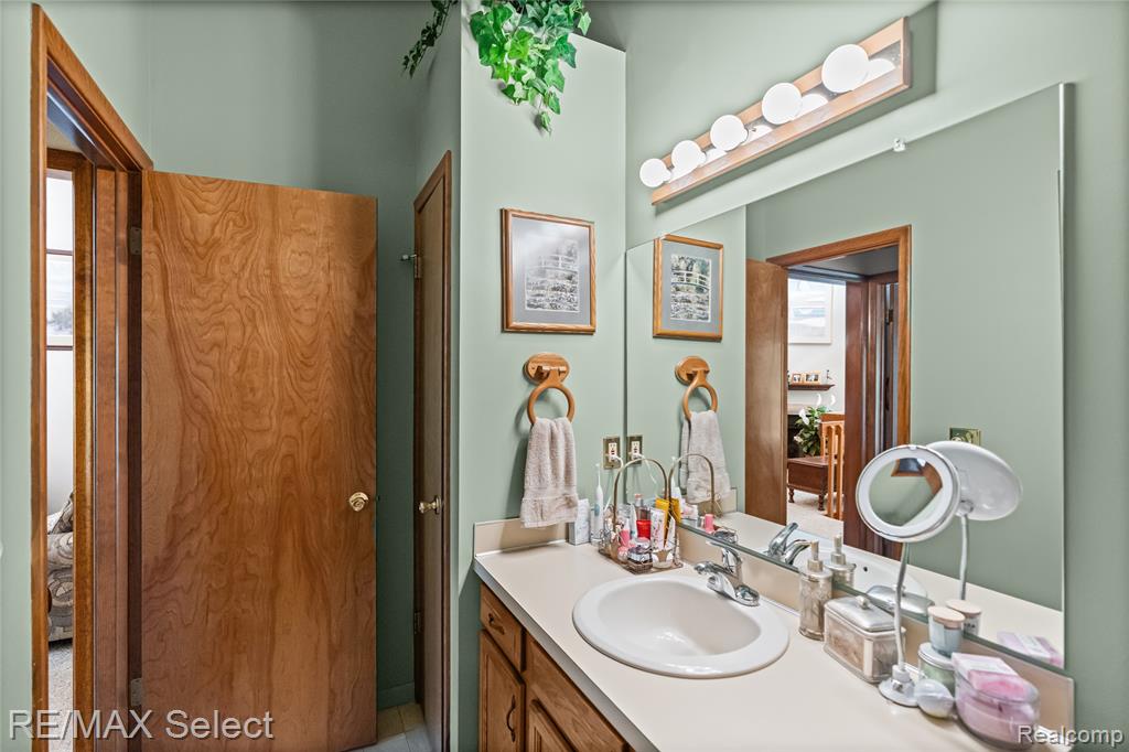 6605 Flushing Road, Flushing, MI 48433 — Photo 24