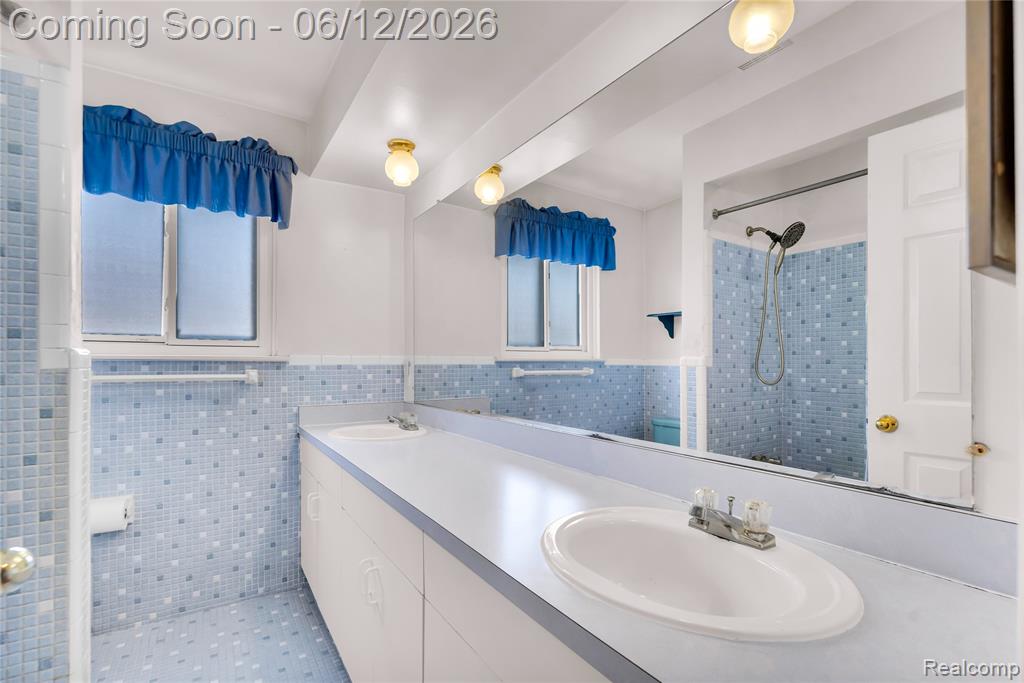 4840 Iowa Drive, Warren, MI 48092 — Photo 13