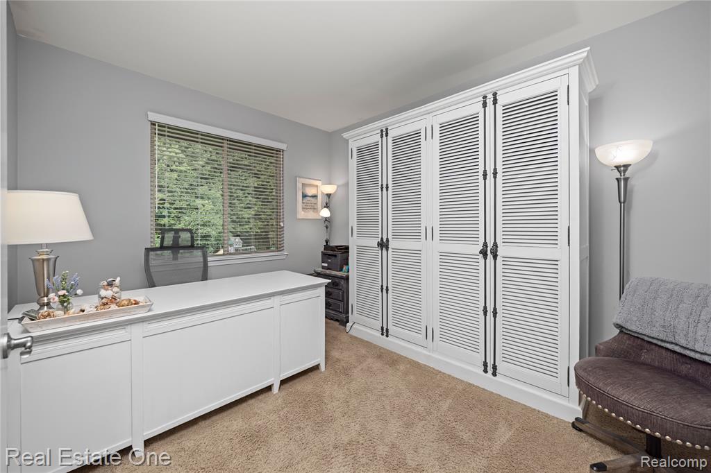 5778 Strawberry Circle, Commerce Twp, MI 48382 — Photo 11