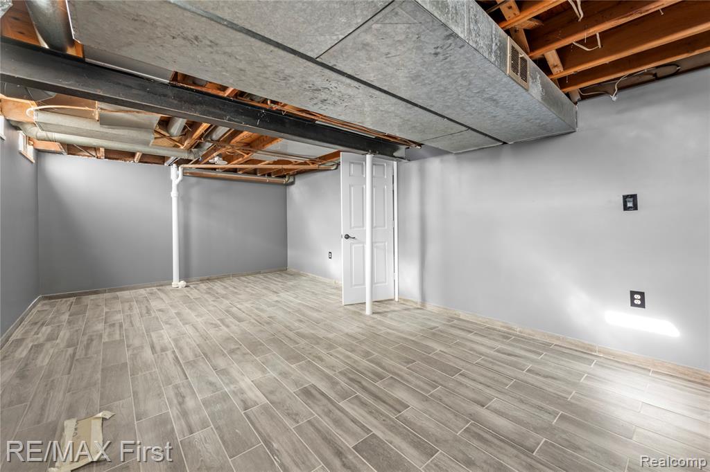 4306 Tallman Drive, Troy, MI 48085 — Photo 24