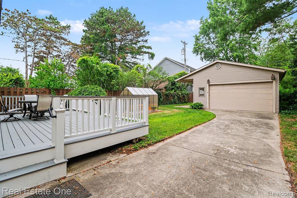 418 Austin Avenue, Royal Oak, MI 48067 — Photo 10