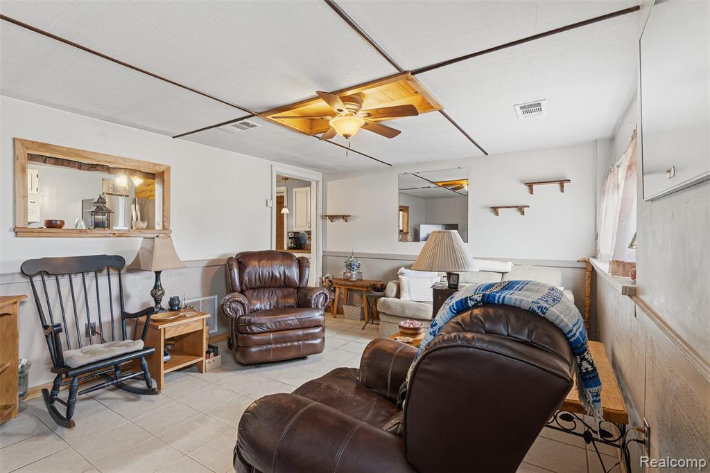 5037 W Court Street, Flint, MI 48532 — Photo 27