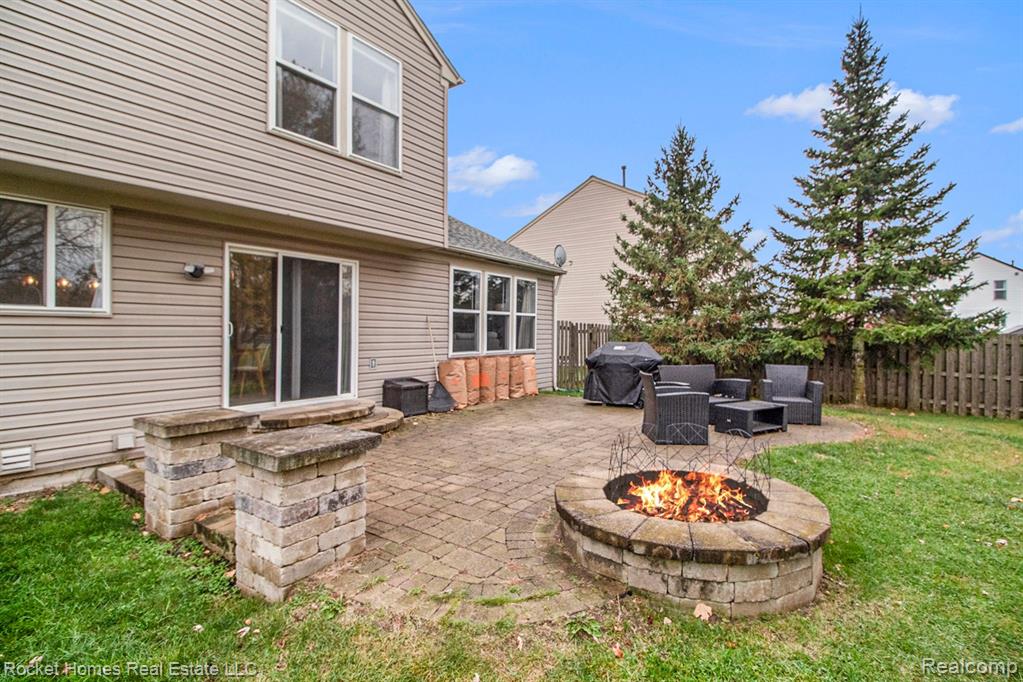 7634 Berwick Drive, Ypsilanti, MI 48197 — Photo 23