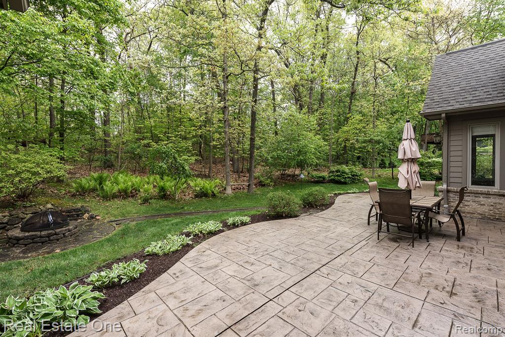 8444 CLIMBING Way, Pinckney, MI 48169 — Photo 8
