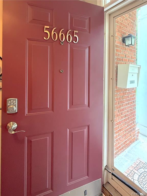 56665 Scotland Boulevard, Shelby Twp, MI 48316 — Photo 5