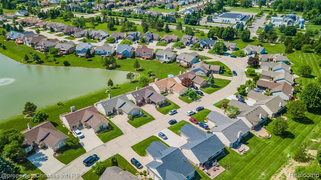 42833 HUNT CLUB Boulevard, Sterling Heights, MI 48314 — Photo 72
