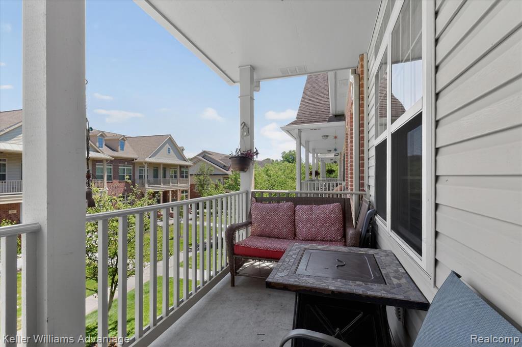 446 Old Pine Way, Walled Lake, MI 48390 — Photo 34