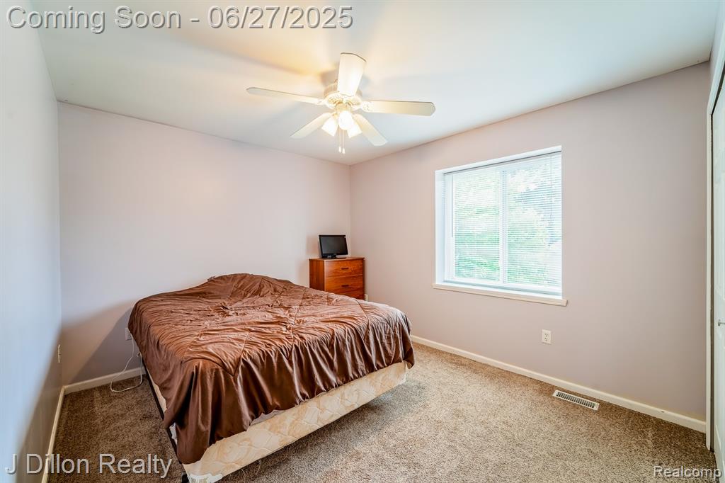 5778 Savoy Drive, Waterford, MI 48327 — Photo 25