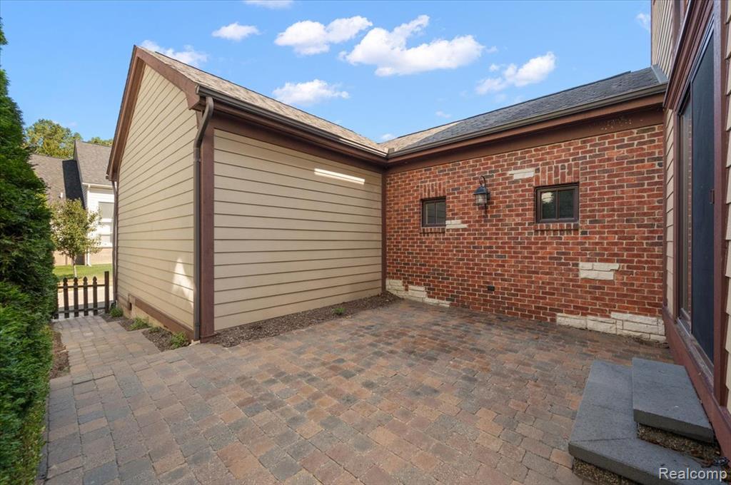 3875 Andover Avenue, Auburn Hills, MI 48326 — Photo 12