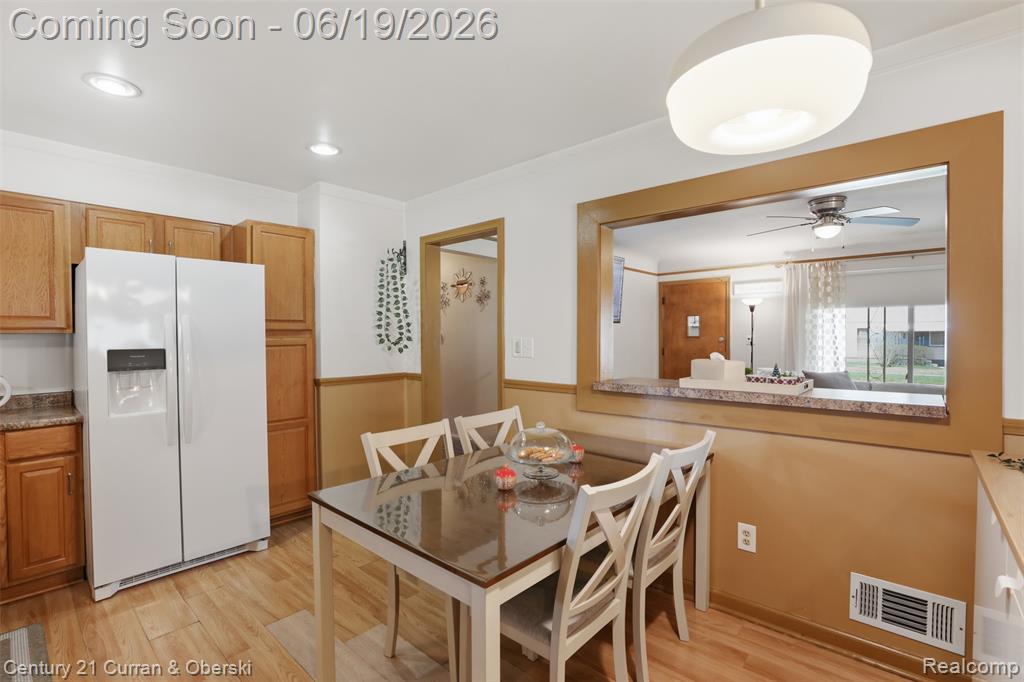 24605 Eton Avenue, Dearborn Heights, MI 48125 — Photo 8