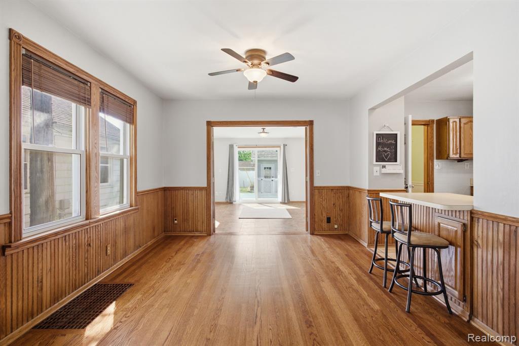 511 Godfroy Avenue, Monroe, MI 48162 — Photo 14