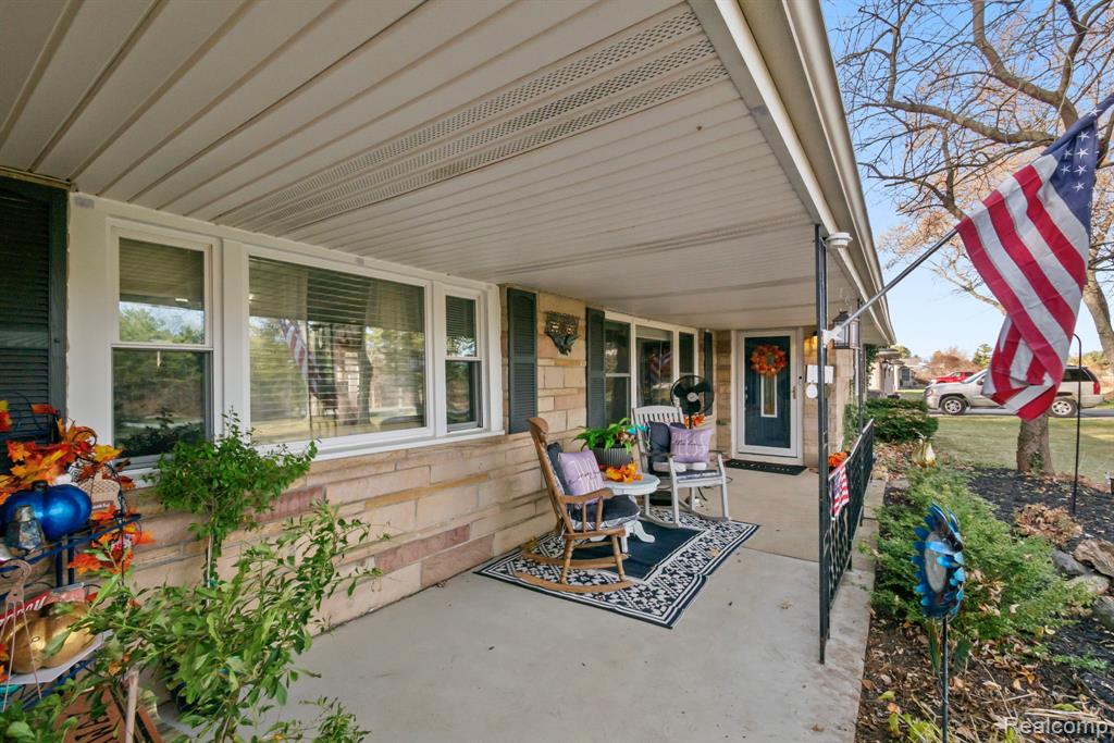 6736 Lakeshore Road, Lexington, MI 48450 — Photo 3