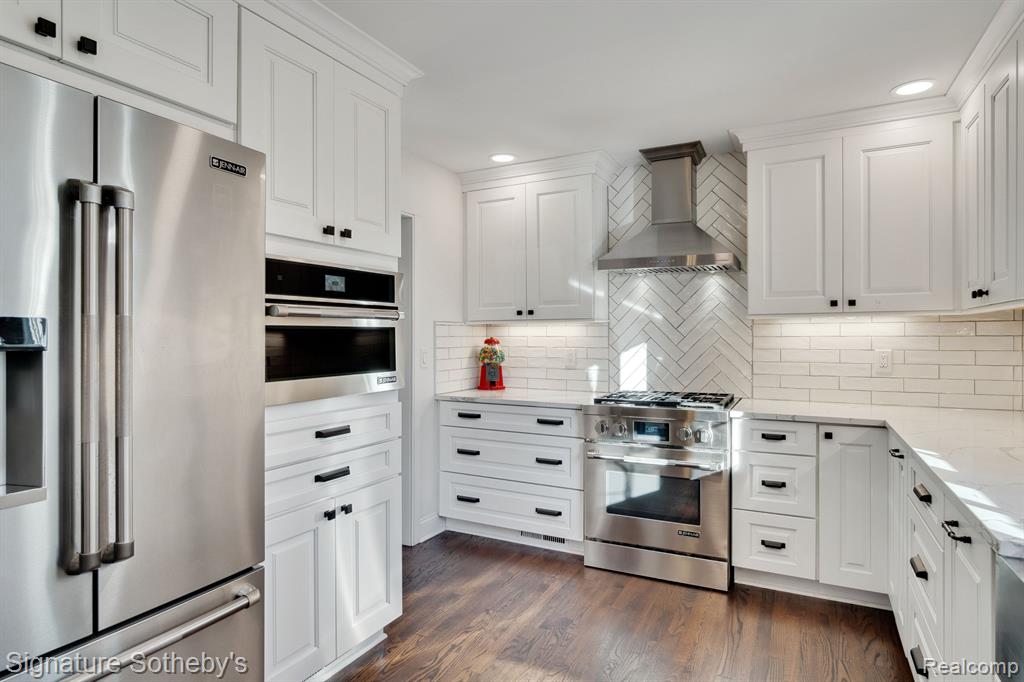 824 Wimbleton Drive, Birmingham, MI 48009 — Photo 10